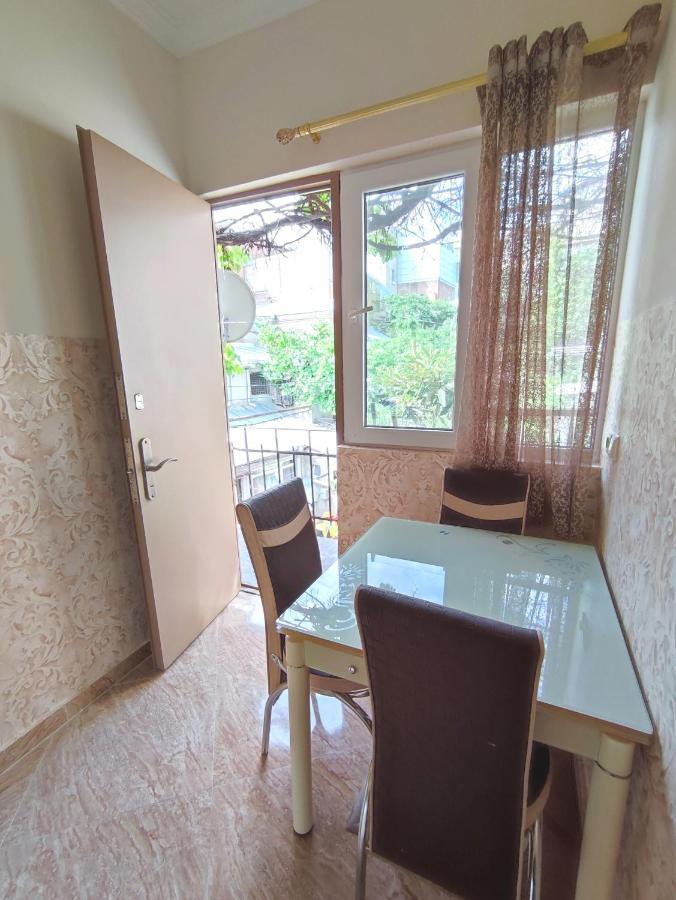 G&L Apartments تبليسي المظهر الخارجي الصورة